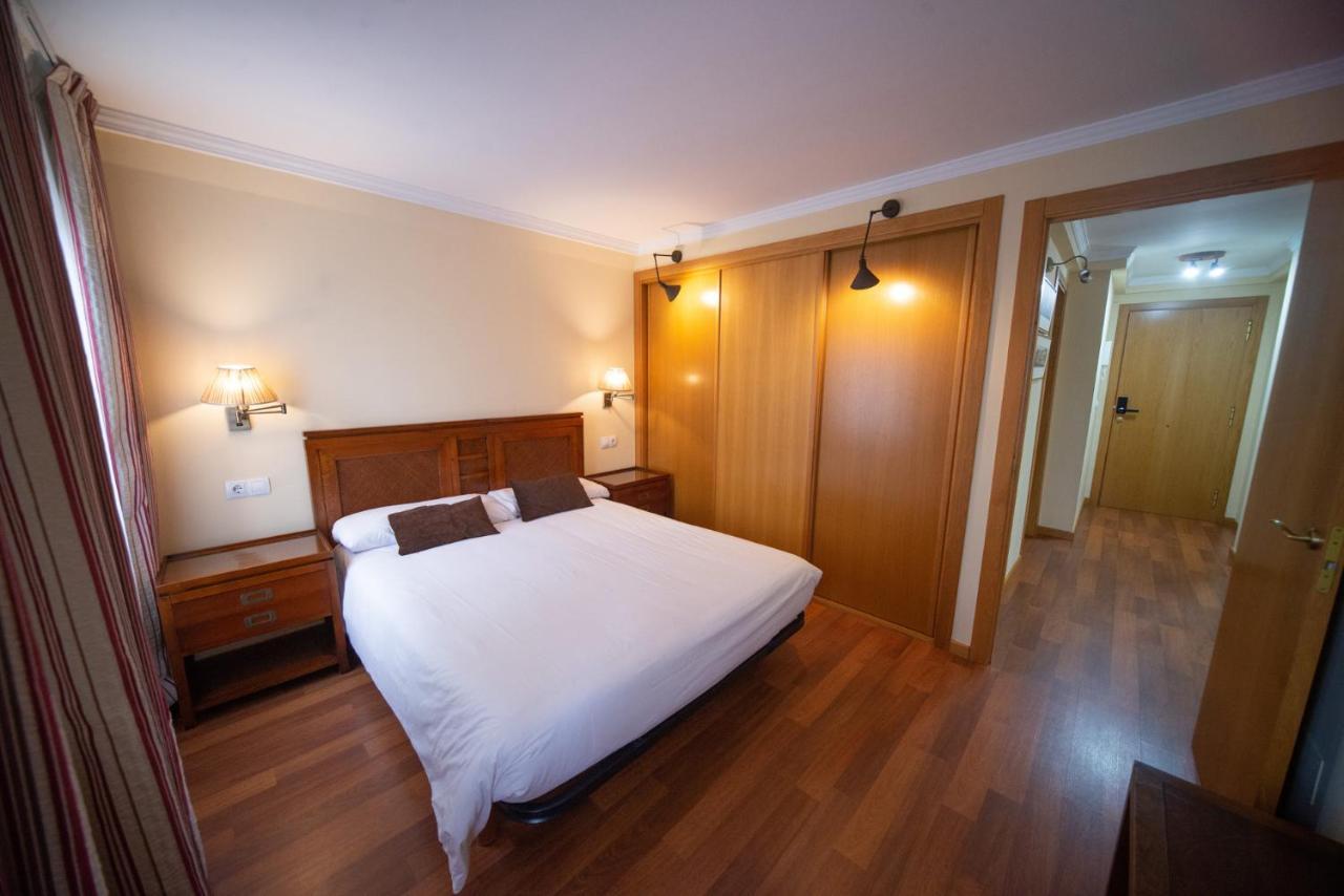 Cabalo Furado Tui Hotel Buitenkant foto