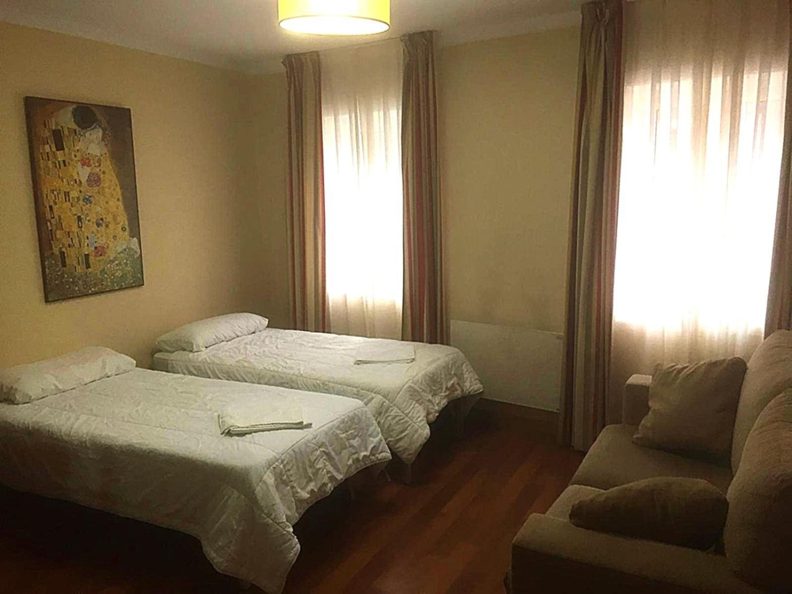 Cabalo Furado Tui Hotel Buitenkant foto