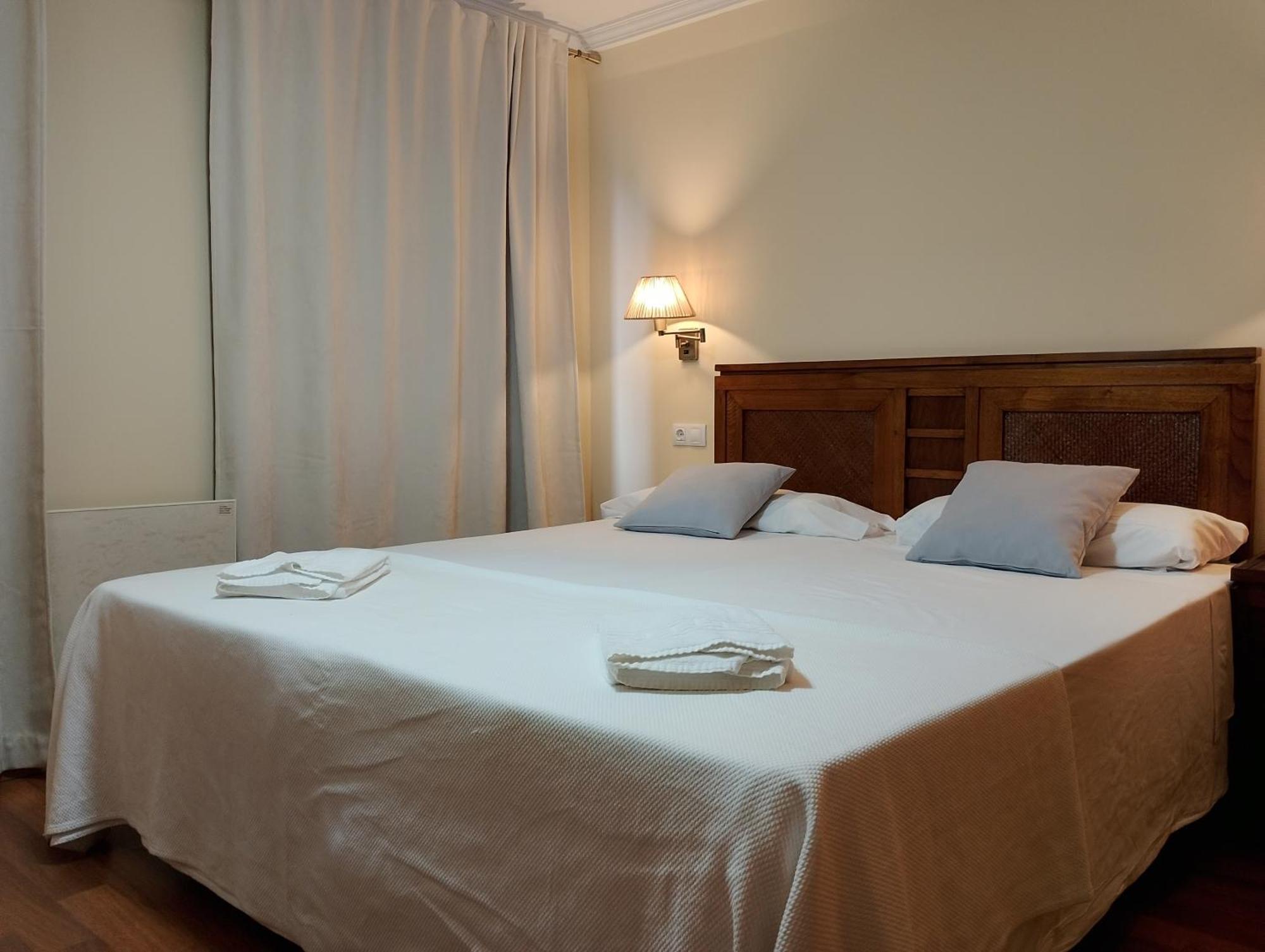 Cabalo Furado Tui Hotel Buitenkant foto