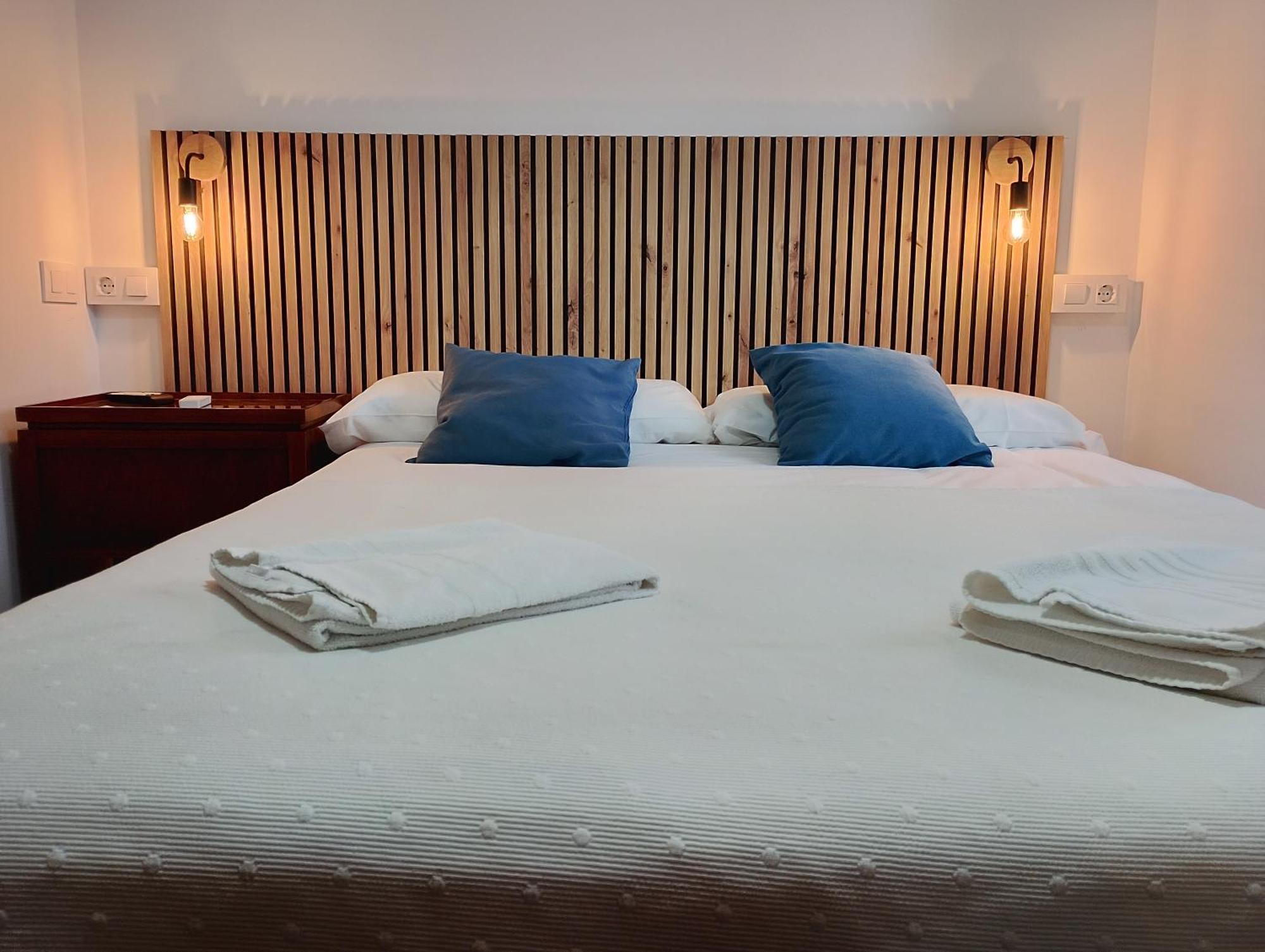 Cabalo Furado Tui Hotel Buitenkant foto