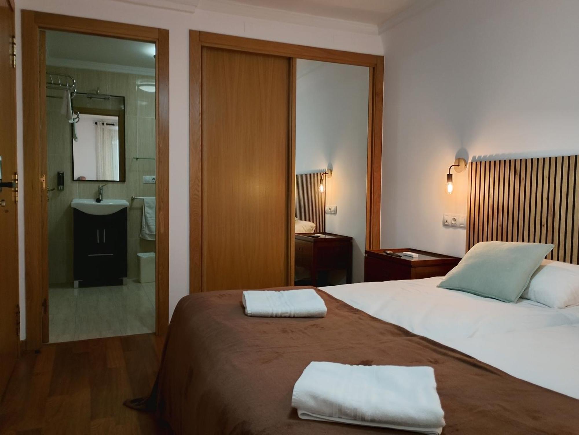Cabalo Furado Tui Hotel Buitenkant foto