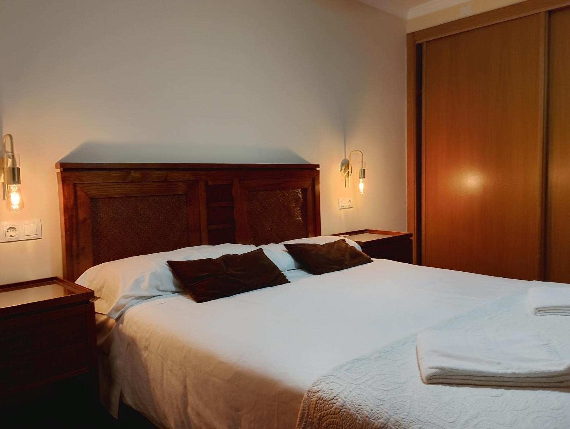 Cabalo Furado Tui Hotel Buitenkant foto